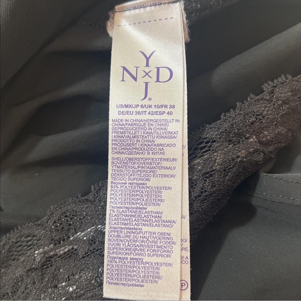 NYDJ Ikat Front Twist Dress with Lift‎ Tuck Technology Built In Shaper Si… - Picture 6 of 7